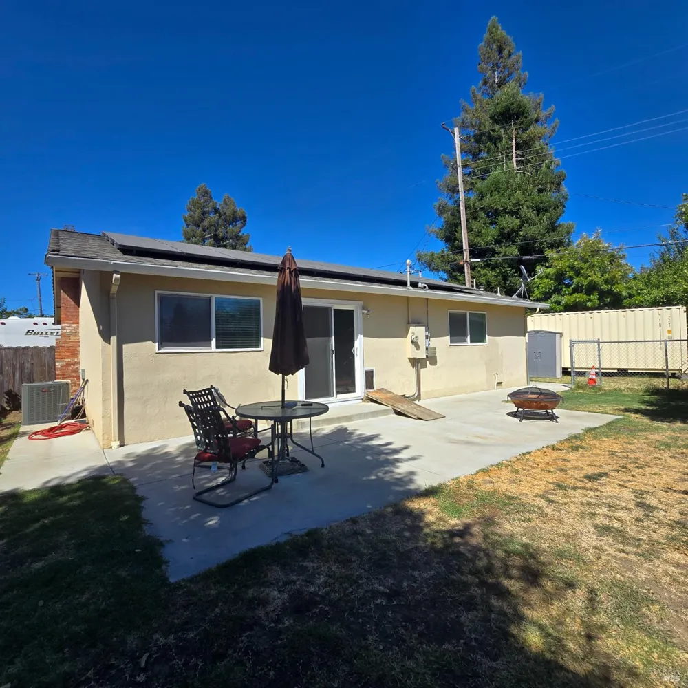 181 Grape Street Vacaville, CA 95688