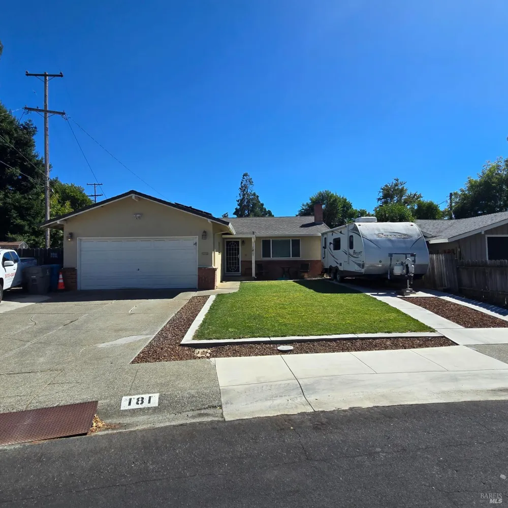 181 Grape Street Vacaville, CA 95688