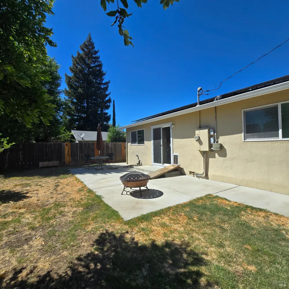 181 Grape Street Vacaville, CA 95688