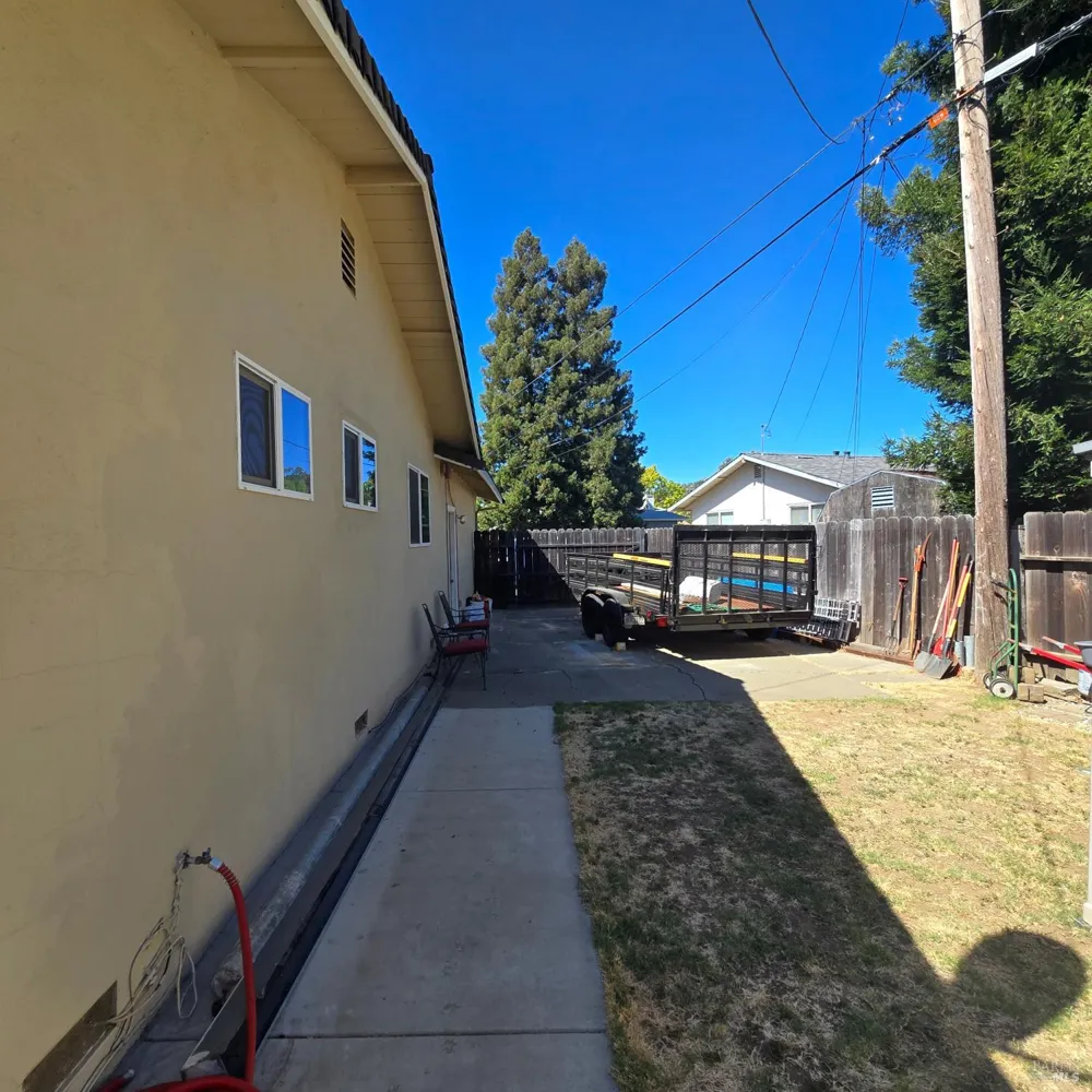 181 Grape Street Vacaville, CA 95688