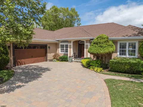 20 Pebble Beach Dr