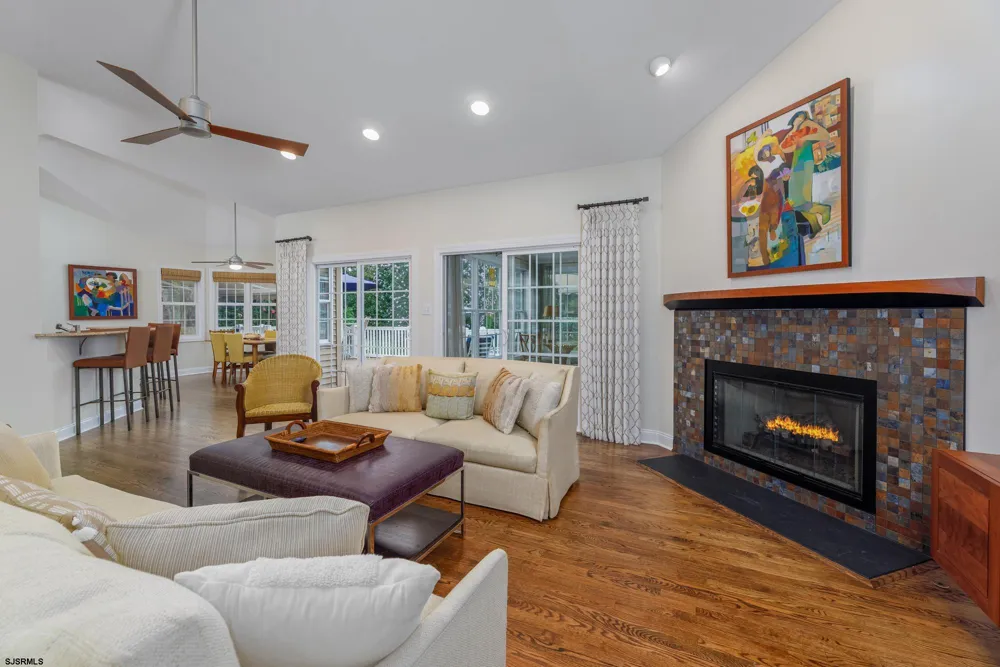 20 Pebble Beach Dr Egg Harbor Township, NJ 08234