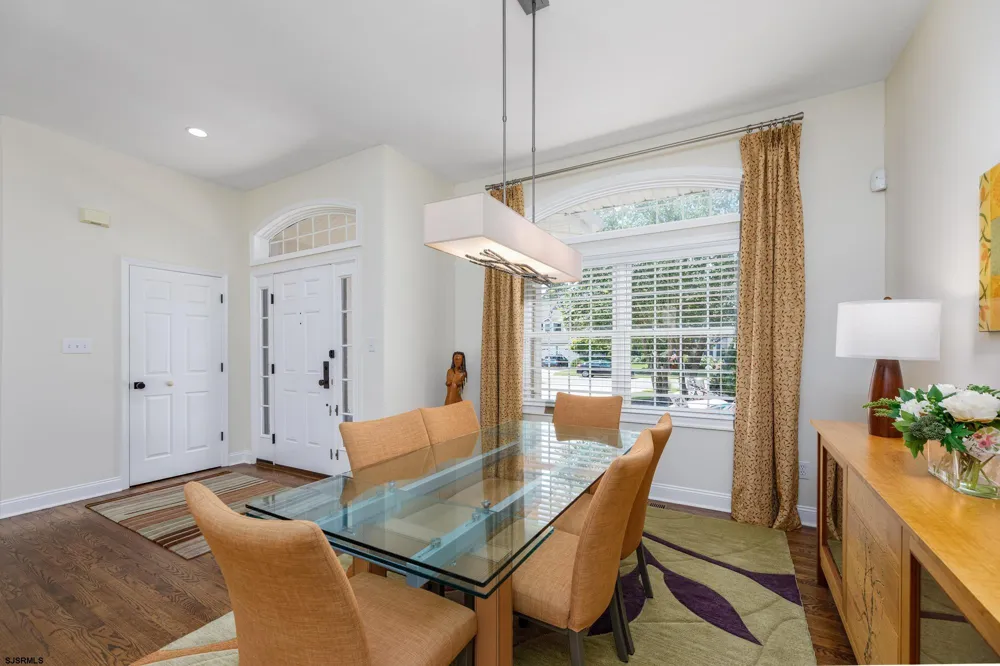 20 Pebble Beach Dr Egg Harbor Township, NJ 08234