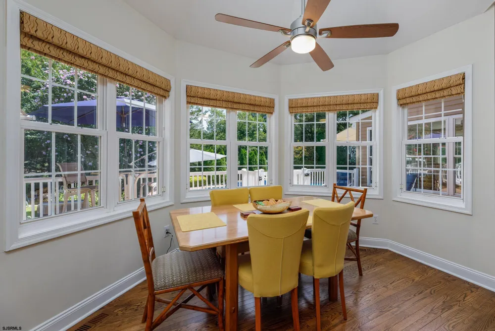 20 Pebble Beach Dr Egg Harbor Township, NJ 08234