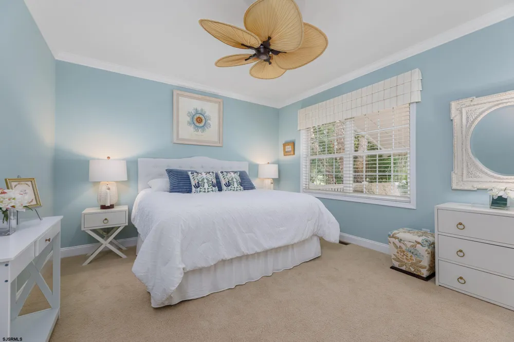 20 Pebble Beach Dr Egg Harbor Township, NJ 08234