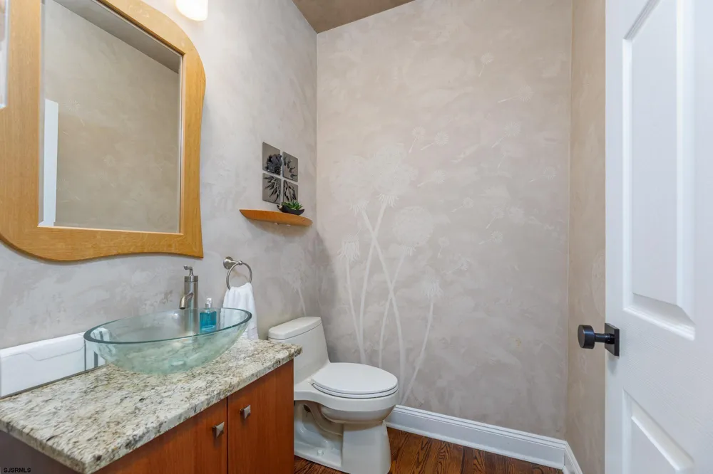 20 Pebble Beach Dr Egg Harbor Township, NJ 08234