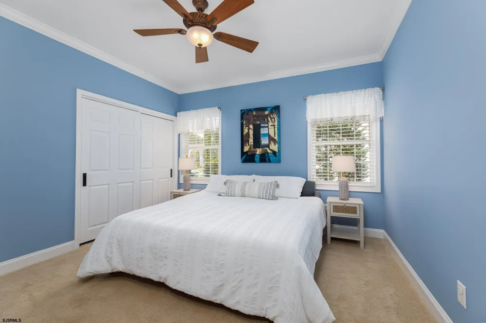 20 Pebble Beach Dr Egg Harbor Township, NJ 08234