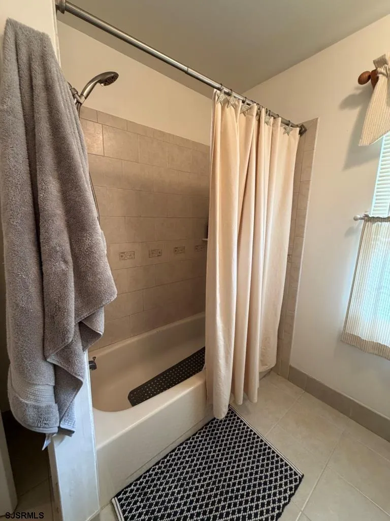 841 E Fishers Creek Rd. Smithville, NJ 08205