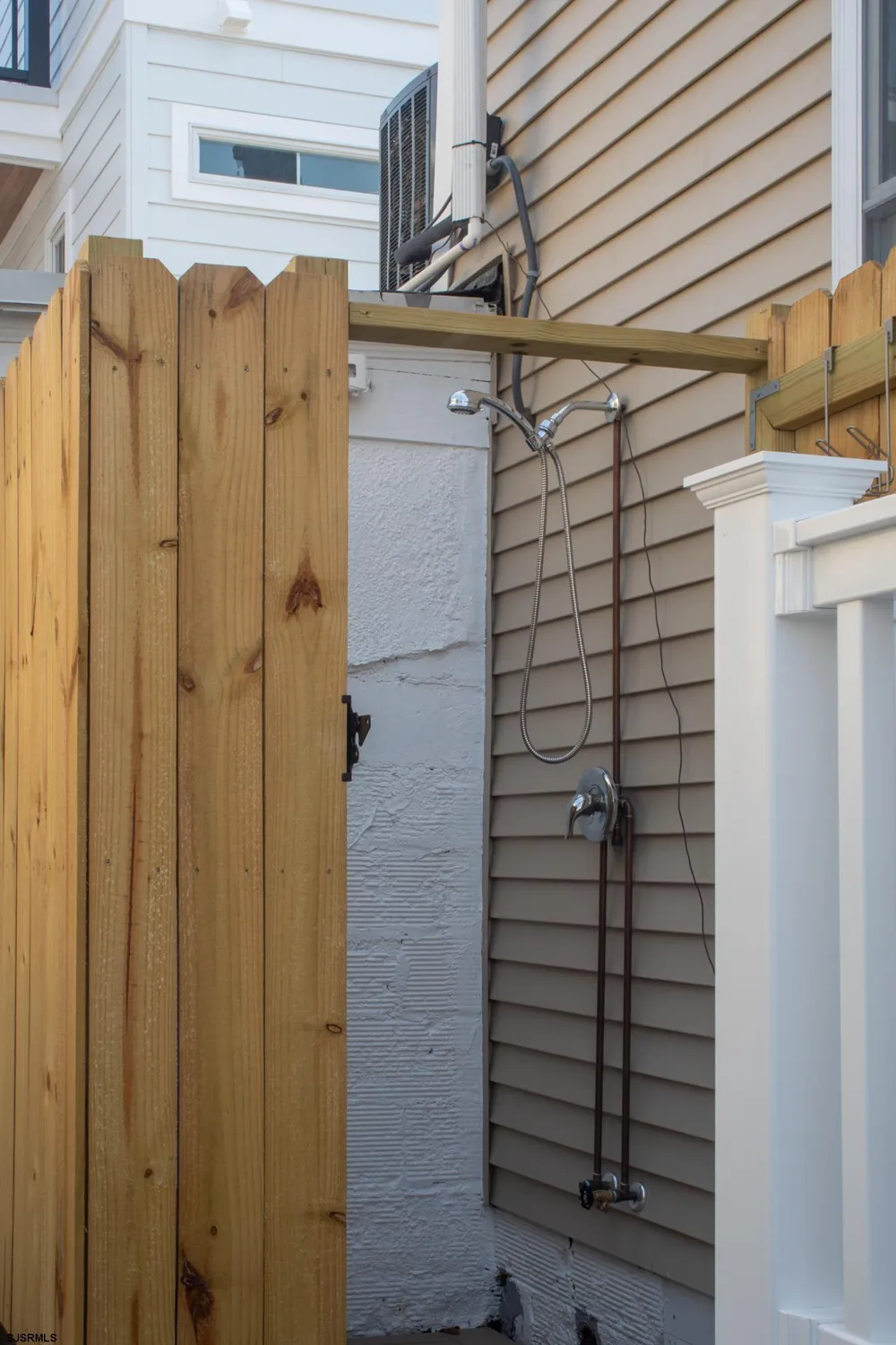 115 N Richards Ave Ventnor, NJ 08406