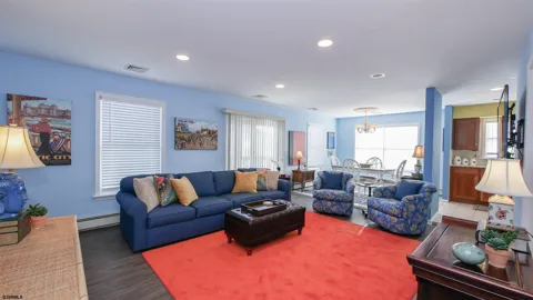 10 N Adams Ave