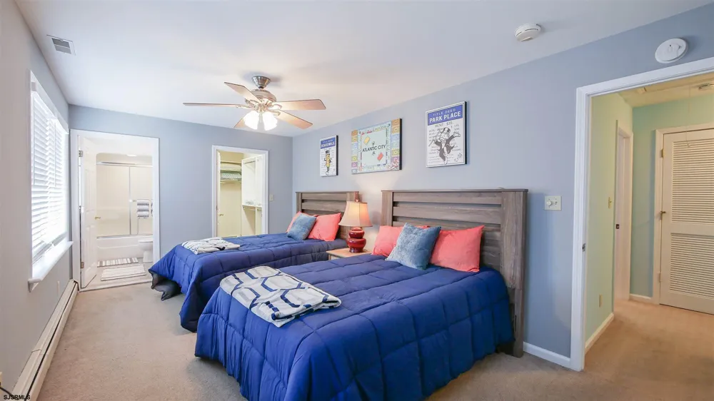 10 N Adams Ave Margate, NJ 08402