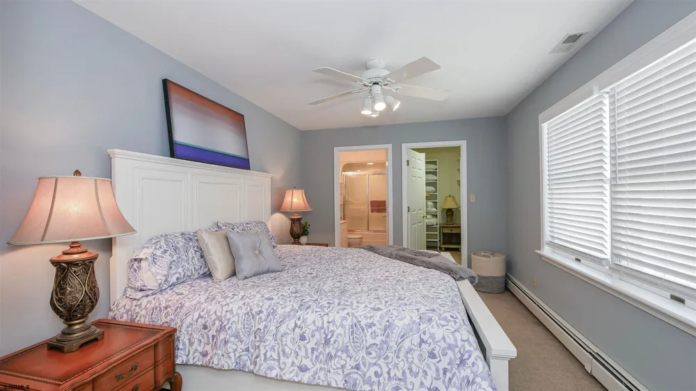 10 N Adams Ave Margate, NJ 08402