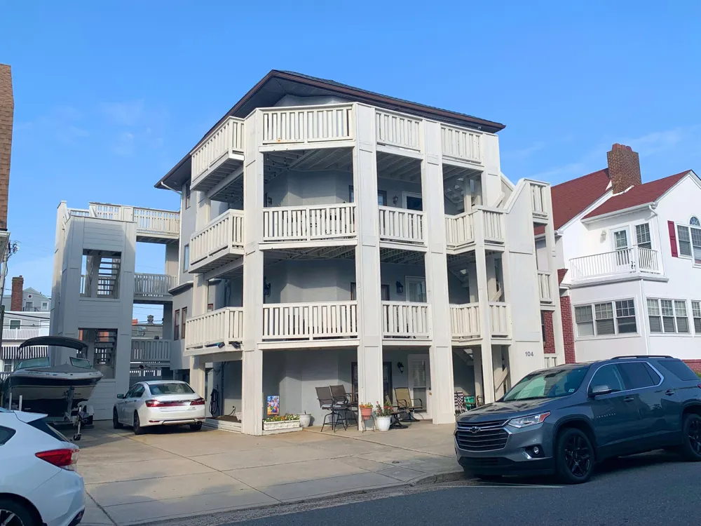 104 S Frankfort Ave Ventnor, NJ 08406