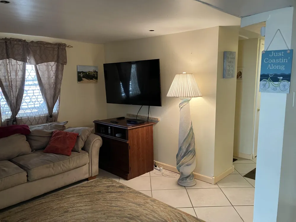 104 S Frankfort Ave Ventnor, NJ 08406
