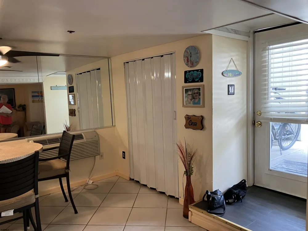 104 S Frankfort Ave Ventnor, NJ 08406