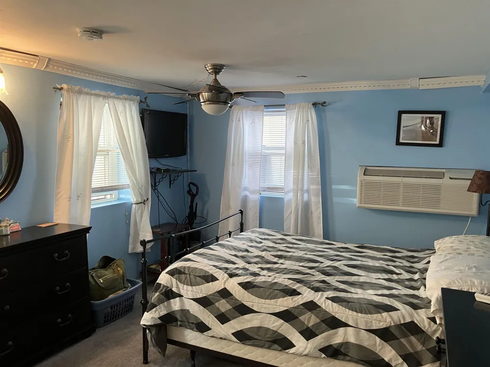 104 S Frankfort Ave Ventnor, NJ 08406