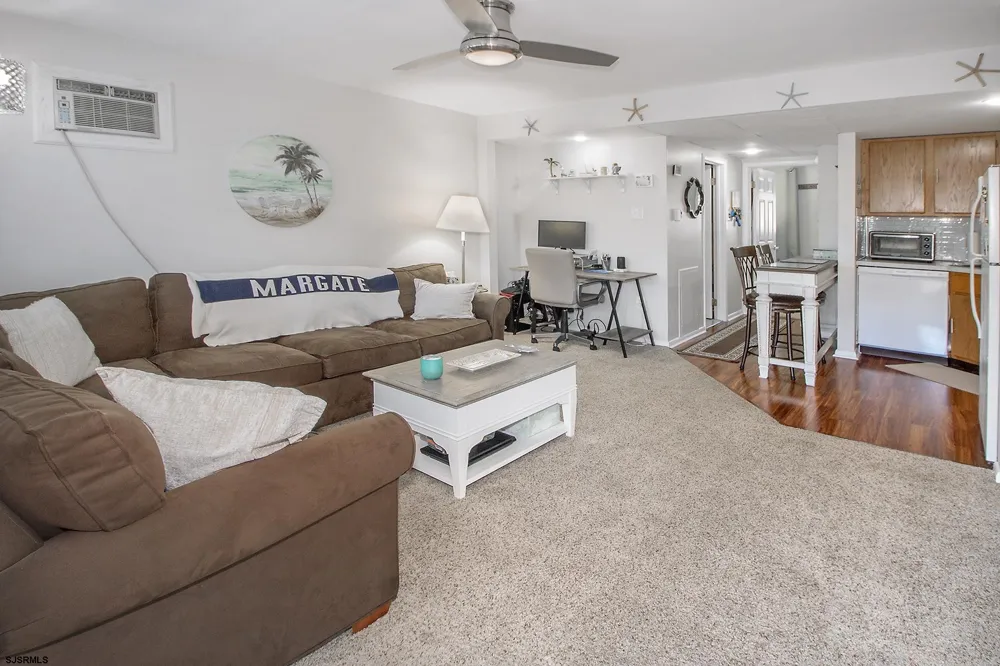 130 N Adams Ave Margate, NJ 08402
