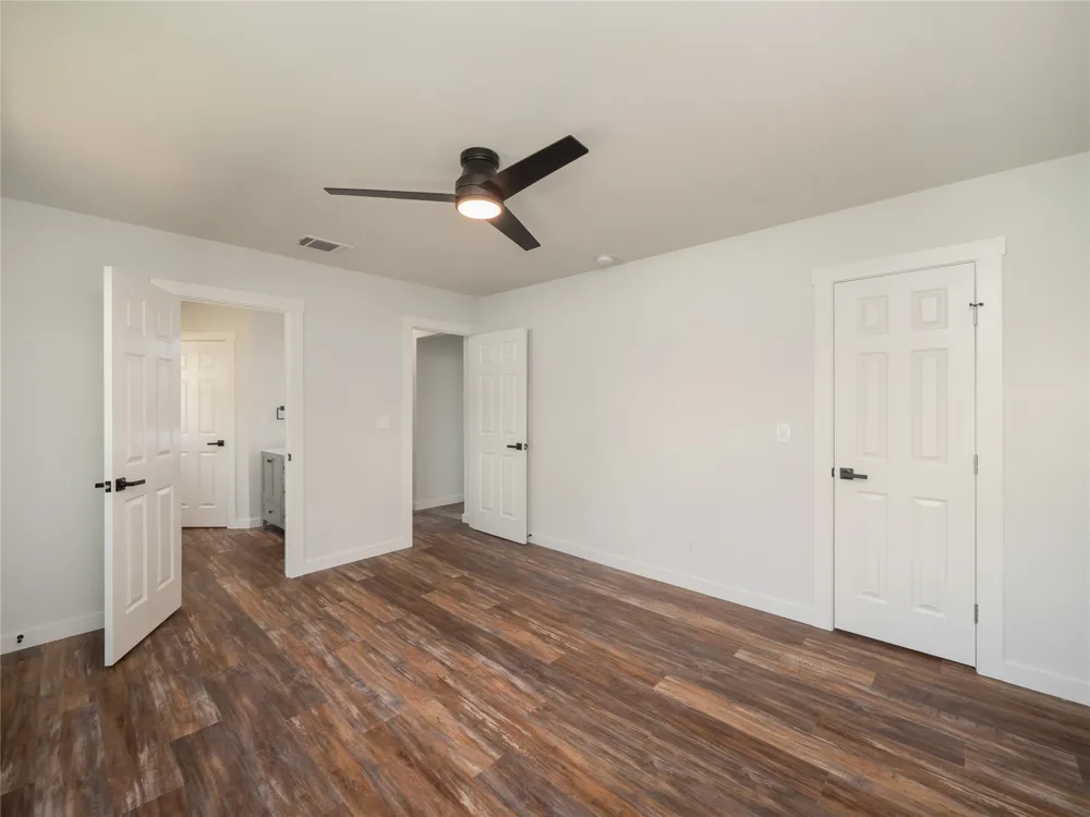 109 Elizabeth Drive Spicewood, TX 78669