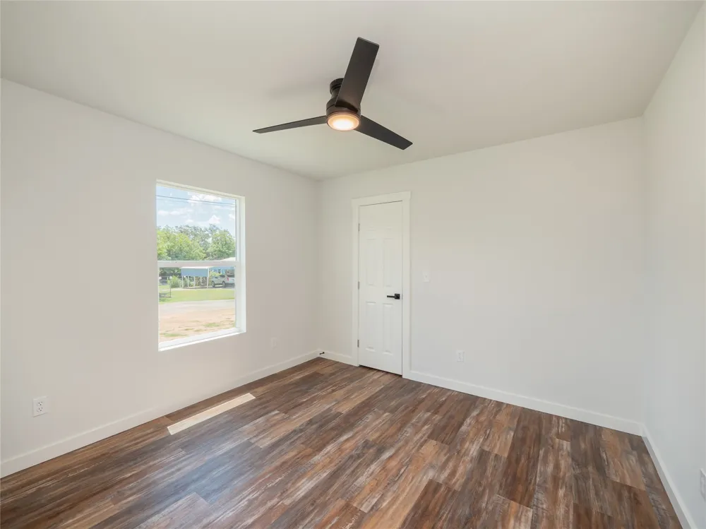109 Elizabeth Drive Spicewood, TX 78669
