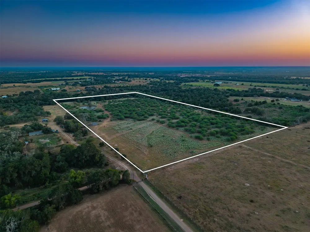 County Road 156 Hallettsville, TX 77964