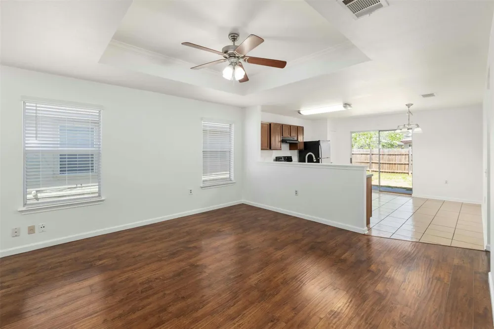 12524 Sky Harbor Drive Del Valle, TX 78617