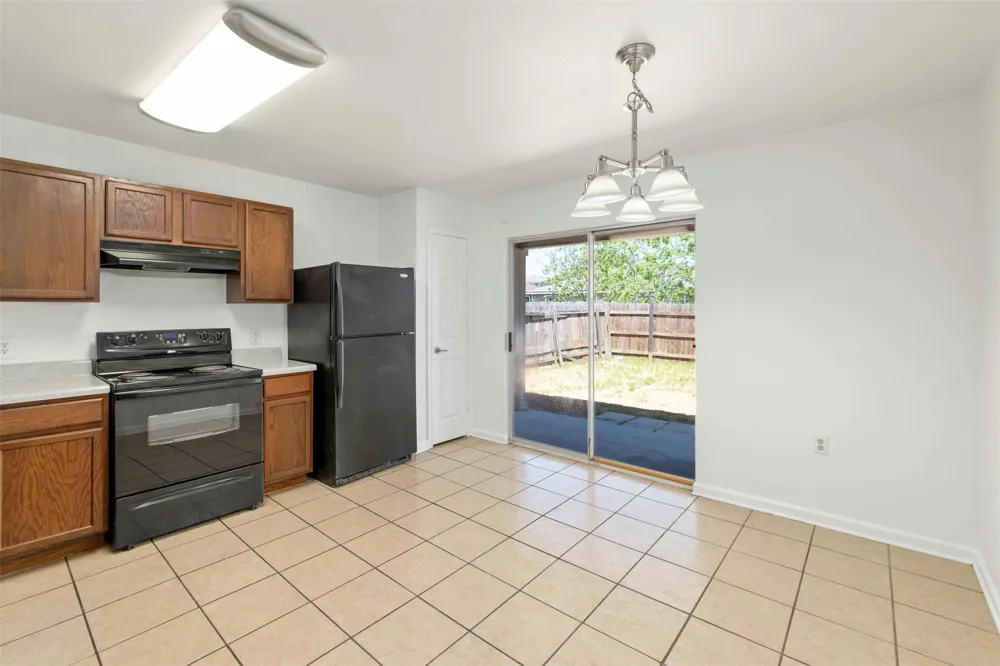 12524 Sky Harbor Drive Del Valle, TX 78617
