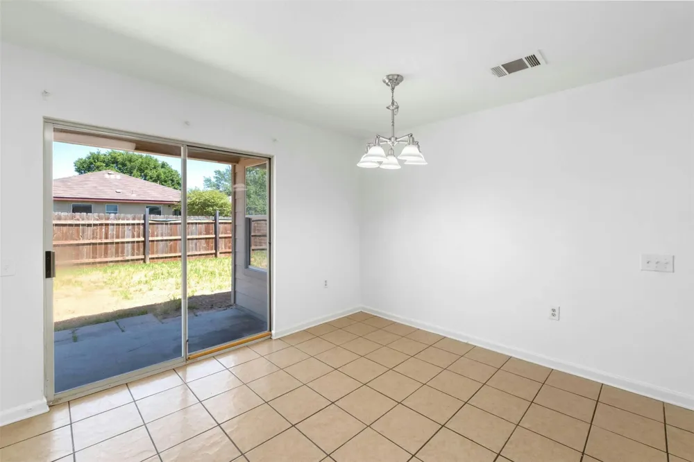 12524 Sky Harbor Drive Del Valle, TX 78617