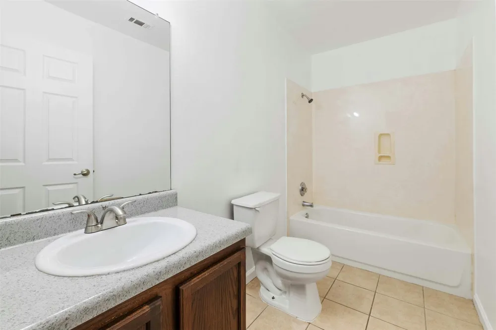 12524 Sky Harbor Drive Del Valle, TX 78617