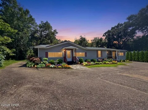 1049 W Highway 90