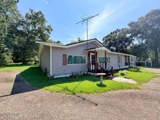 1049 W Highway 90 Bonifay, FL 32425