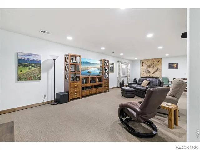 317 Kirkland Lane Johnstown, CO 80534