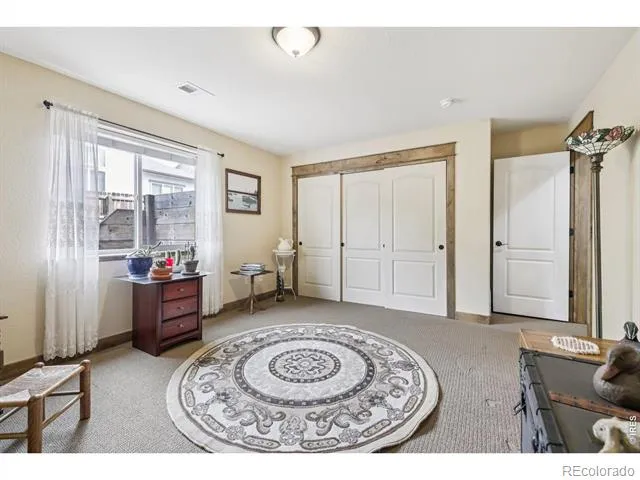 317 Kirkland Lane Johnstown, CO 80534