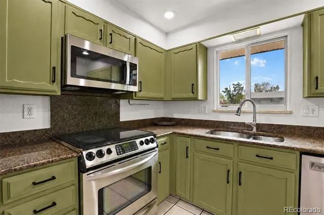 3963 W 65th Place Arvada, CO 80003