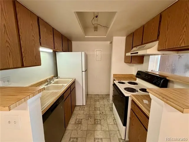 14192 E Colorado Drive #202 Aurora, CO 80012