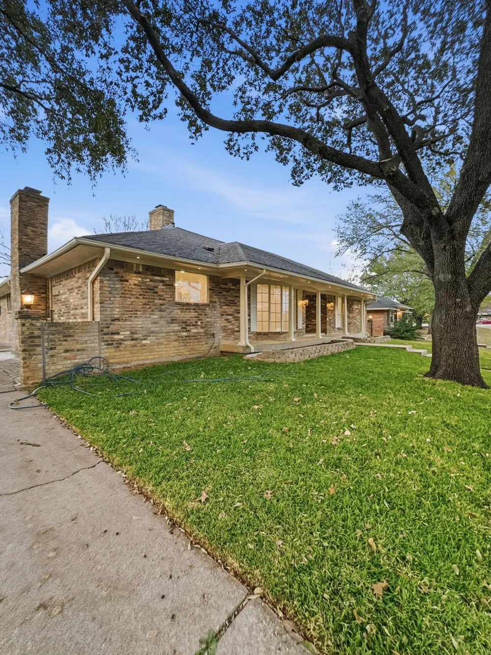 2409 Castle Street Irving, TX 75038