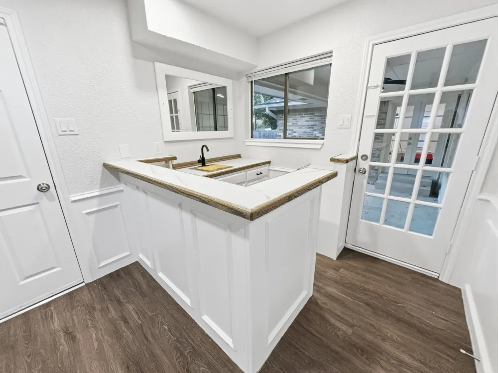 2409 Castle Street Irving, TX 75038