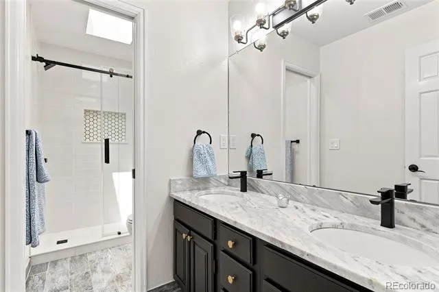 1721 E Phillips Avenue Centennial, CO 80122