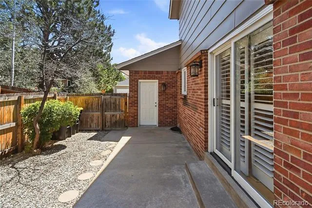 1721 E Phillips Avenue Centennial, CO 80122