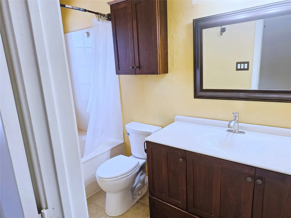 408 Santa Fe Trail #61 Irving, TX 75063