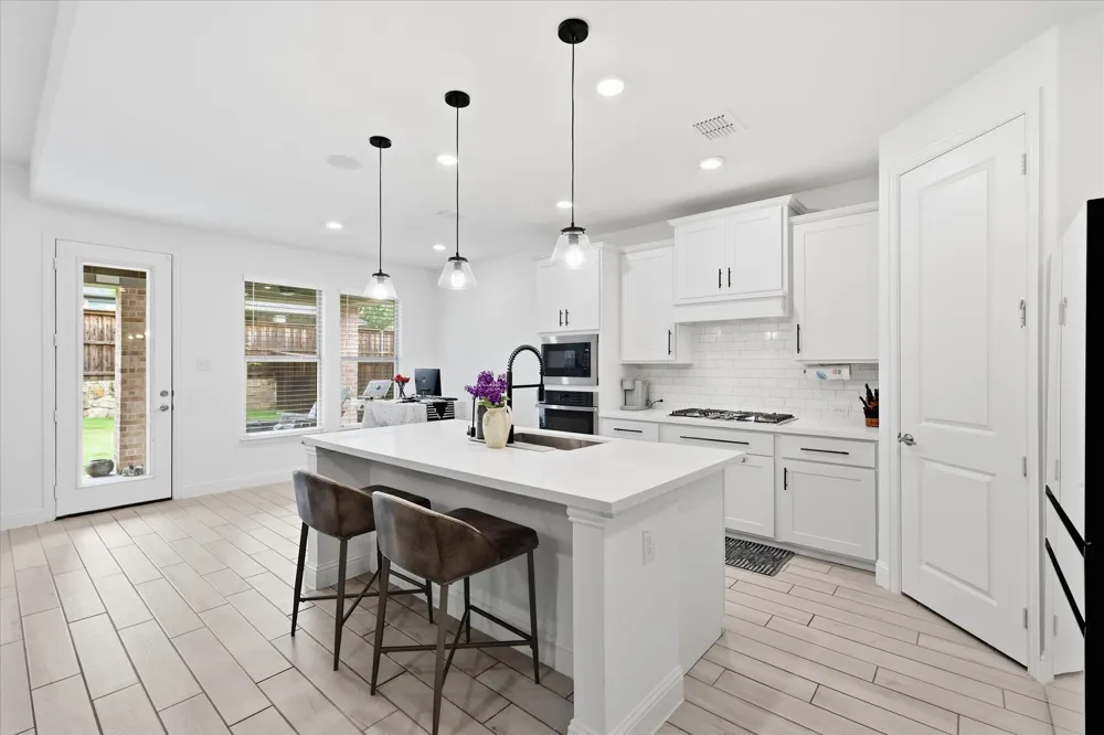 2637 Basswood Drive Northlake, TX 76226