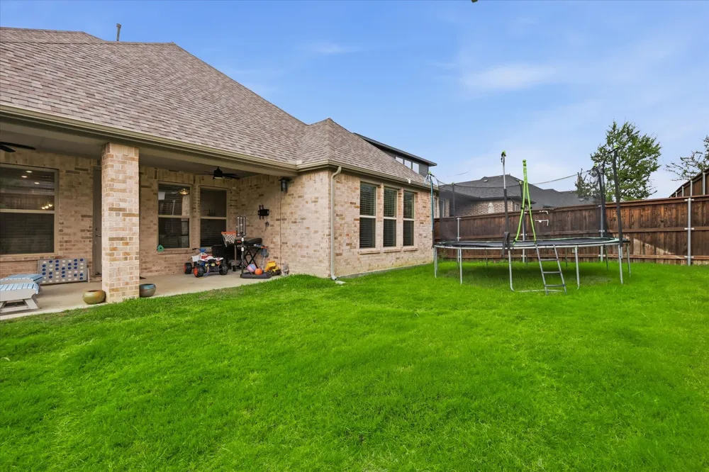 2637 Basswood Drive Northlake, TX 76226
