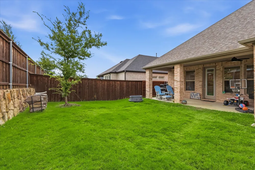 2637 Basswood Drive Northlake, TX 76226