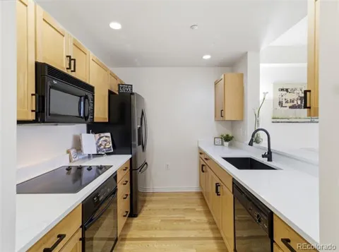 300 W 11th Avenue #7I