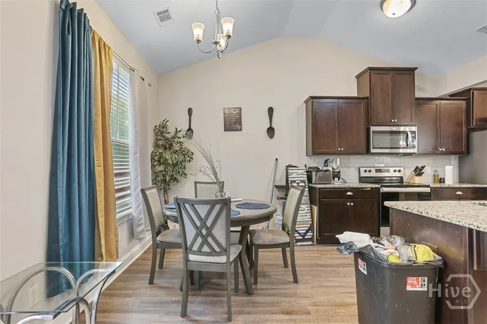 305 Coconut Drive Bloomingdale, GA 31302