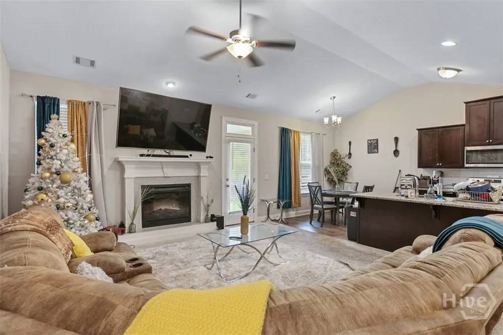 305 Coconut Drive Bloomingdale, GA 31302