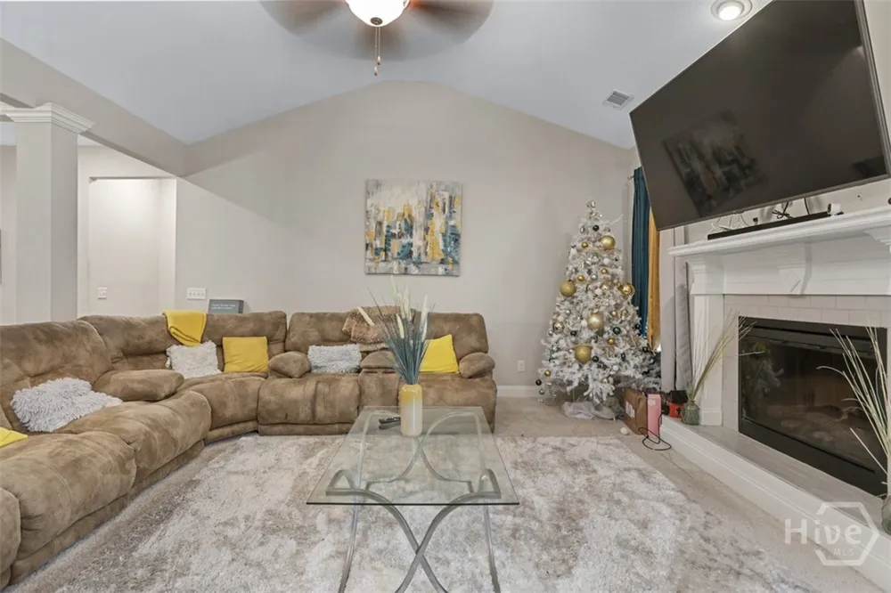 305 Coconut Drive Bloomingdale, GA 31302