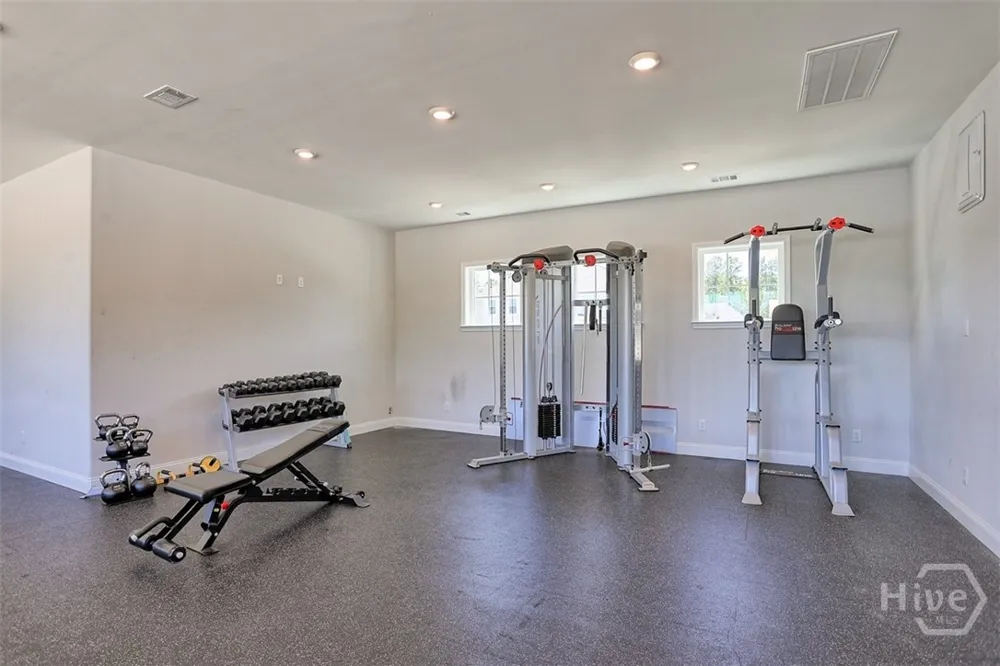 305 Coconut Drive Bloomingdale, GA 31302