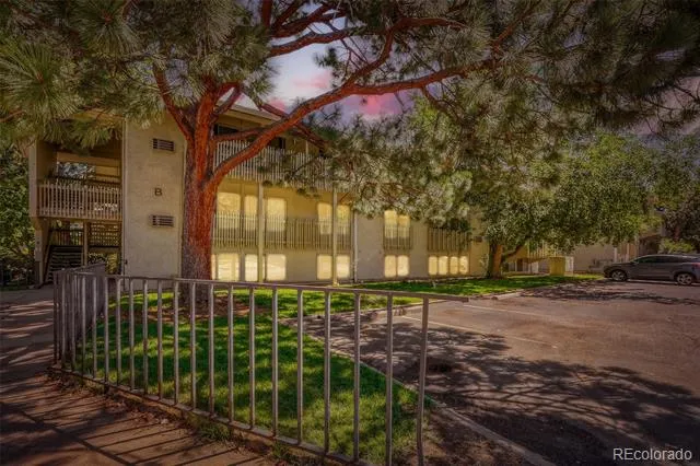 2707 Valmont Road #211B Boulder, CO 80304