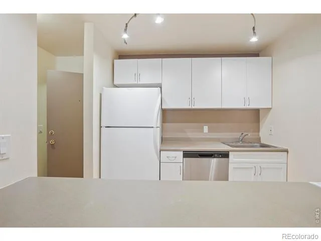 2707 Valmont Road #211B Boulder, CO 80304