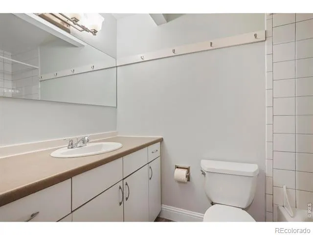 2707 Valmont Road #211B Boulder, CO 80304